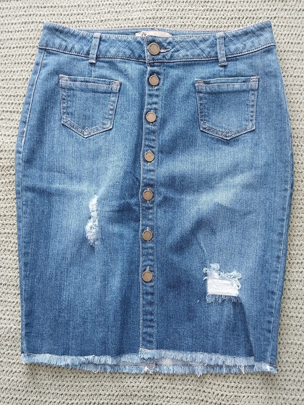 Democracy Blue Distressed Button-Front Denim Skirt